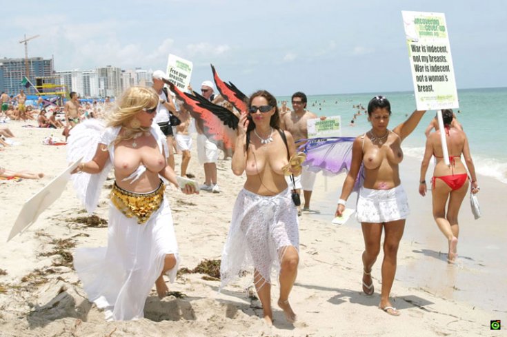 GoTopless on the South Beach